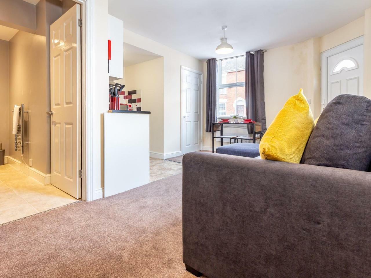 Northfield Street, Worcester City Centre - Guest Homes Esterno foto