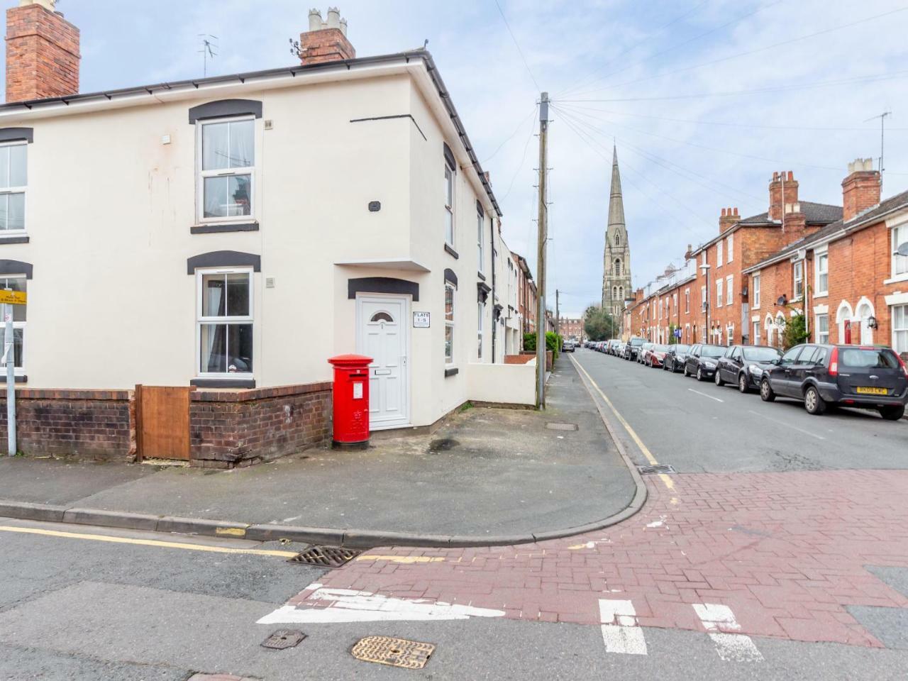 Northfield Street, Worcester City Centre - Guest Homes Esterno foto