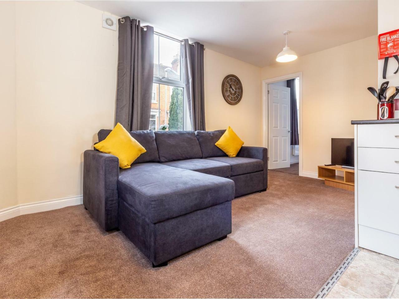 Northfield Street, Worcester City Centre - Guest Homes Esterno foto